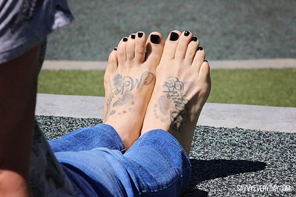 lisa feet_logo