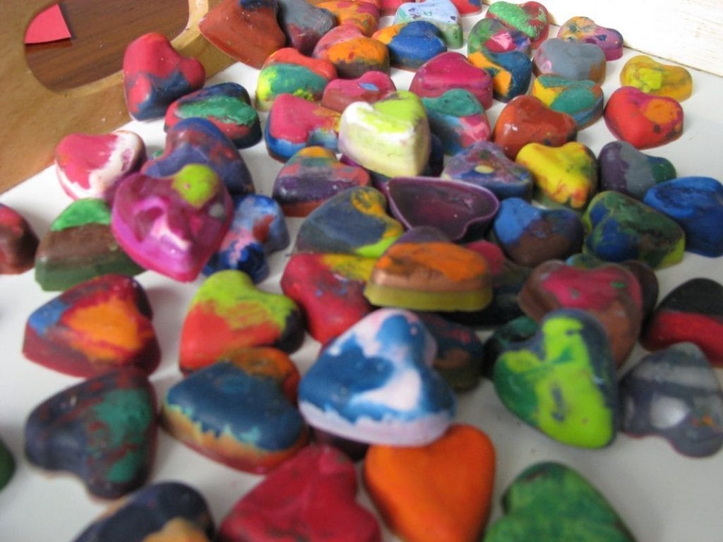 heart shaped crayons