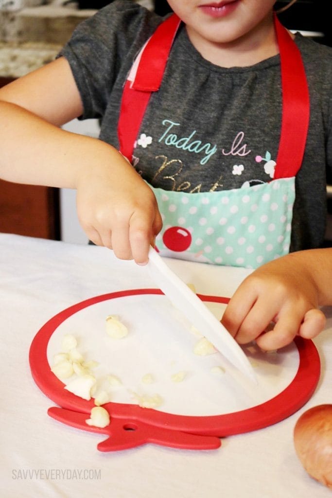 curious chef cutting2