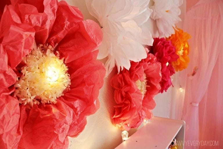 DIY Lighted Pom Pom Wall Flowers & Kitchen