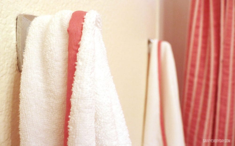 coral banded bath towels