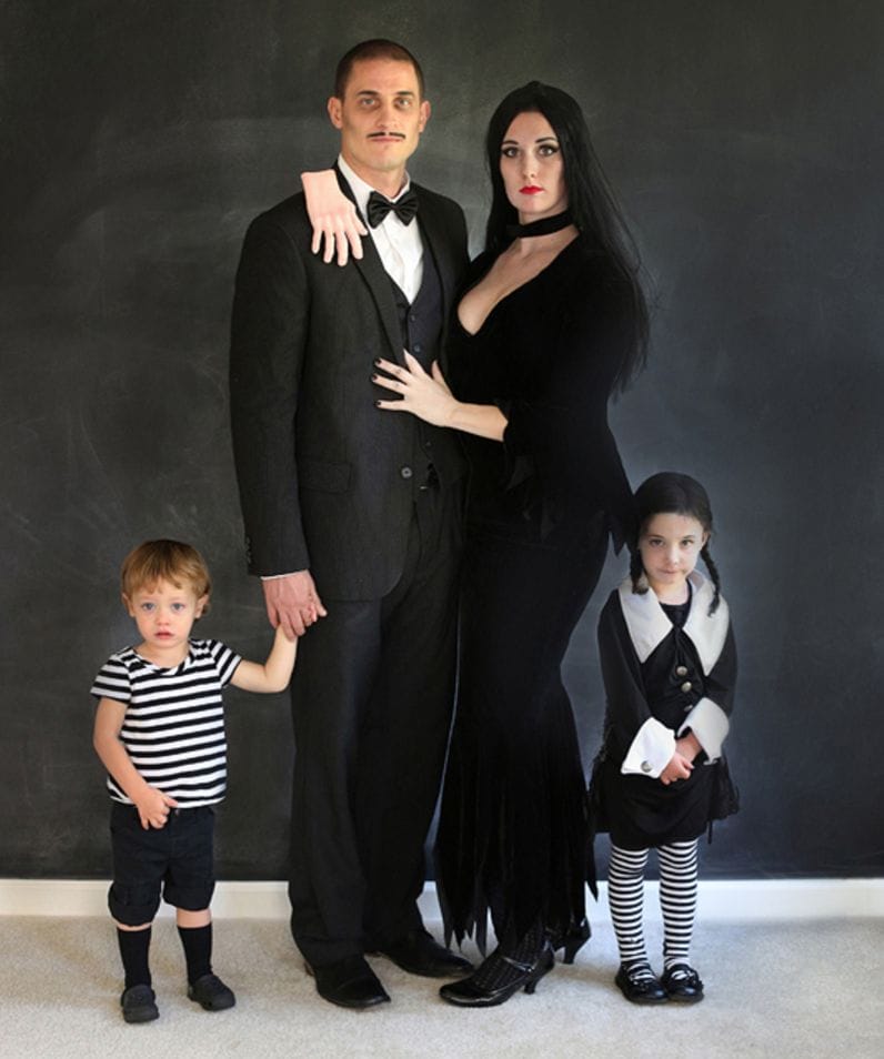Morticia Halloween Costume Morticia Clever Family Halloween Costumes