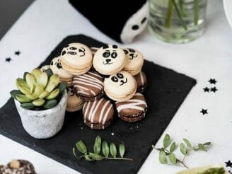 panda decorated cookies