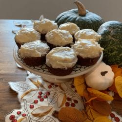 pumpkin maple cupcakes with cream cheese frosting