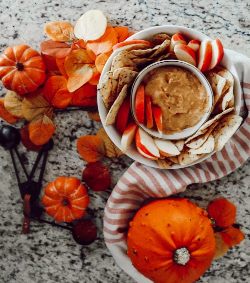 yummy whipped pumpkin spice dip recipe with apples and fruit