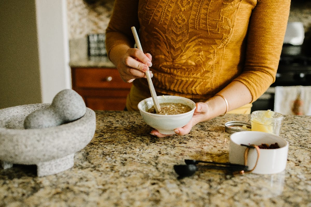 making postpartum porridge